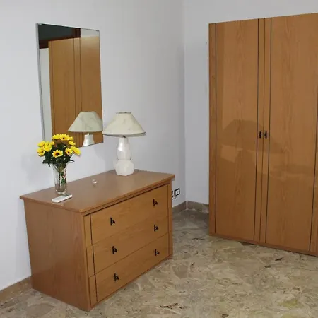 דירה La Terrazza Di Don Toto קאריני